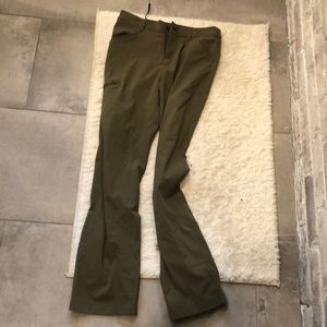 Patagonia women’s pant size 2